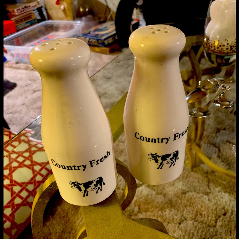 Vintage “Country Fresh” w/Cow Butter Churn S & P